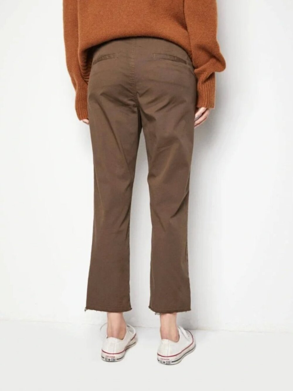 Nili Lotan | East Hampton Pant in Brown - Picture 2 of 15